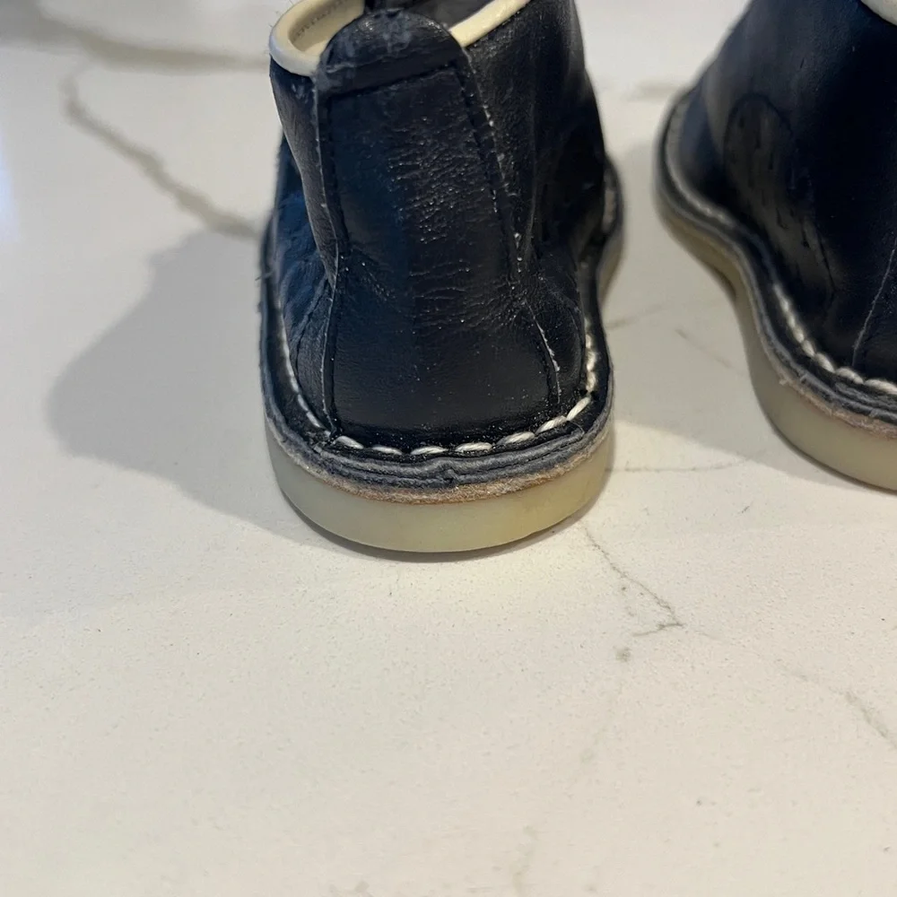 Vintage G. Bell Navy Perforated Walking Shoes Childrens Sz 6